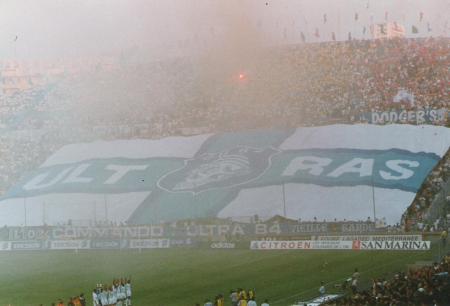 04-OM-LENS 01.jpg